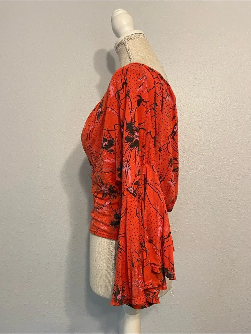 Free People Orange & Black Floral Print Last Time Bell Sleeve Crop Blouse Sz S